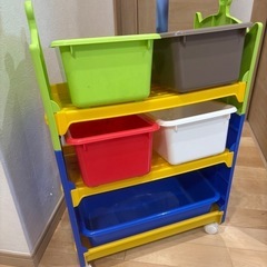 トイストーリーおもちゃ箱の画像