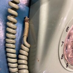 黒電話　ダイヤル式　グリーン　緑　昭和レトロ　レトロの画像