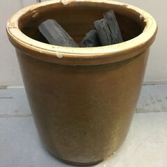 A3967　甕　植木鉢　炭入り　メダカ鉢　園芸　陶器　かめ　めだ...