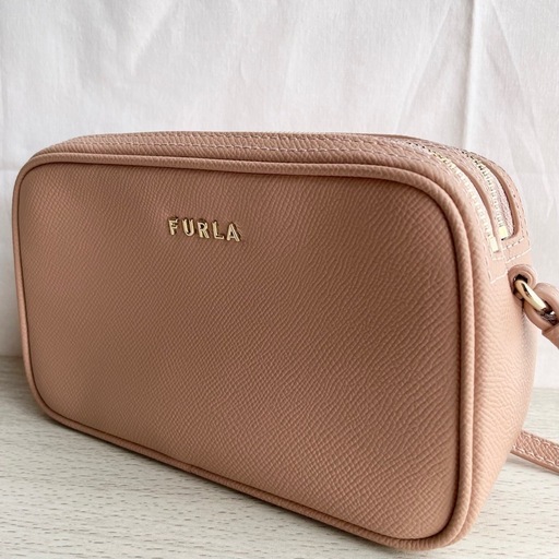 ☆お値引可能☆【極美品】FURLA  ショルダーバッグ 斜めがけバッグ Wファスナー