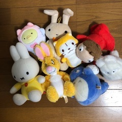 ぬいぐるみ　　8個