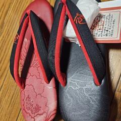 赤黒花柄雪駄の画像
