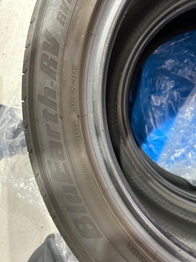夏用ヨコハマタイヤ215/55R17 94V