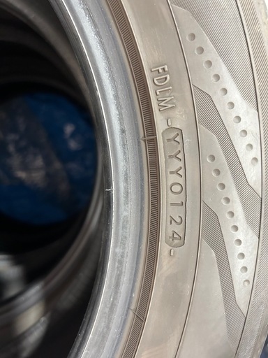 夏用ヨコハマタイヤ215/55R17 94V