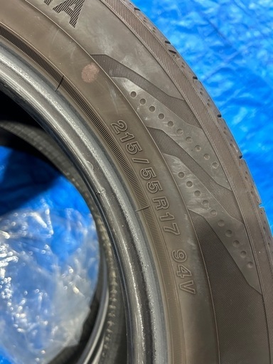 夏用ヨコハマタイヤ215/55R17 94V