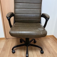 革調椅子　デスクチェア