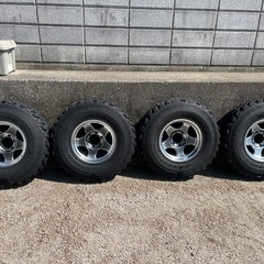 ブラッドレーv16インチ MT2 255/85r16