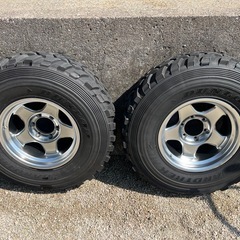 値下げブラッドレーv16インチ MT2 255/85r16の画像