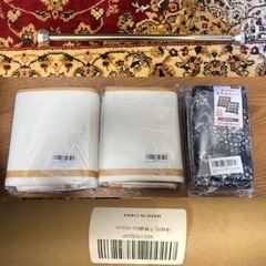 突っ張り棒2本&座布団カバー&暖簾