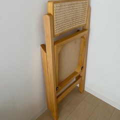 椅子　ラタン　木製の画像