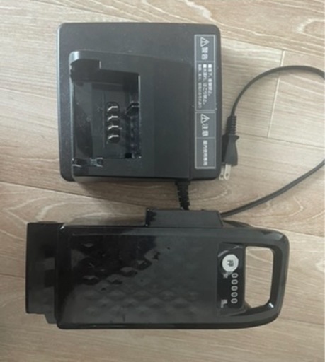 【お譲り先決まりました】電動自転車　バッテリー　充電器