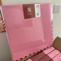 ジョイントマット⭐︎ 未使用！ピンク⭐︎厚さ2cm 幅60cm
