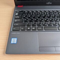 【超軽量】<赤い彗星モデル＞<CPU: i5-7200, RAM: 8GB, SSD:120GB>FUJITSU/爆速SSD/最新オフィス付き/ノートパソコン の画像