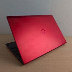 【超軽量】<赤い彗星モデル＞<CPU: i5-7200, RAM: 8GB, SSD:120GB>FUJITSU/爆速SSD/最新オフィス付き/ノートパソコン の画像