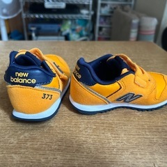 美品！newbalance オレンジ　スニーカー　13.5 ニューバランスの画像