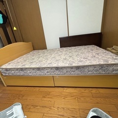 ベッド　フランスベッドのマットレス　セミダブルベッド　マットレス付き　