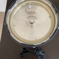 電気圧力鍋　アイリスオーヤマ  4.0L KPC-MA4-B の画像