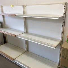 店舗　商品棚④