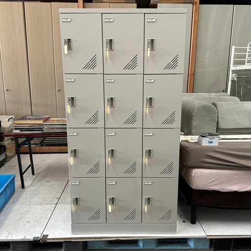 オフィスロッカー