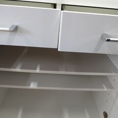 リユースのサカイ浦和店【D549】食器棚 ホワイトの画像
