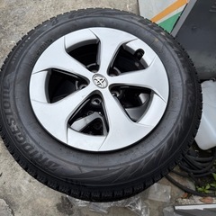 トヨタ　プリウス純正ホイール　195/65 R15