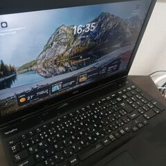 NEC　高性能7世代Corei5　メモリ大容量8G 高速SSD　