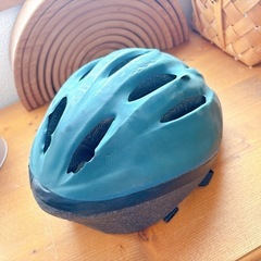自転車ヘルメット青