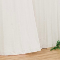 新品未使用ニトリ　カーテン　レーベル　２個セット　アイボリー　の画像