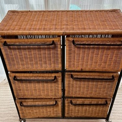 収納家具の画像