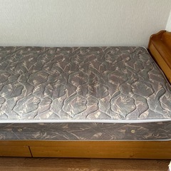 シングルベッドの画像