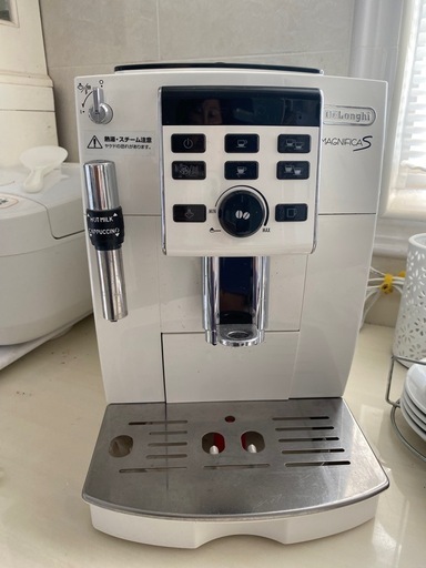 デロンギ　エスプレッソマシン