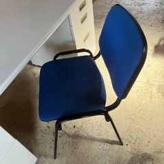 スチールデスクの画像