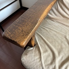 ヴィンテージ風 2人掛けウッドアームソファの画像