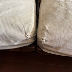 ヴィンテージ風 2人掛けウッドアームソファの画像