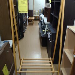 リユースのサカイ浦和店【D562】木製ハンガーラック 