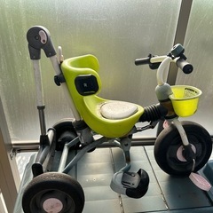 ボロボロ三輪車