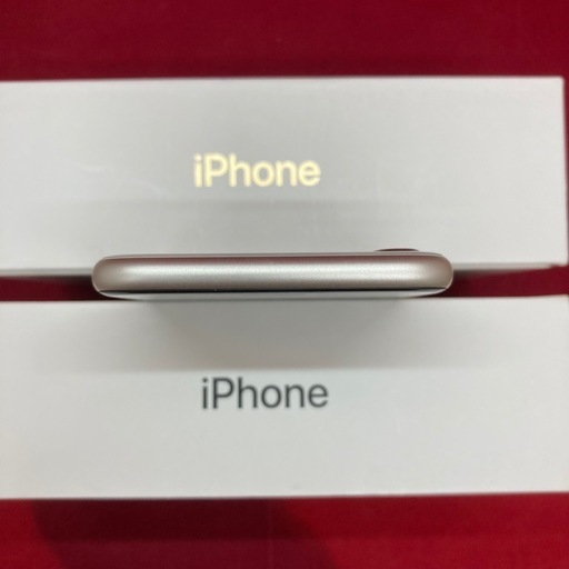 iPhoneSE3 64GB SIMフリー