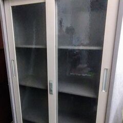 ナイキ　引違い書庫　ガラス戸 アイボリー