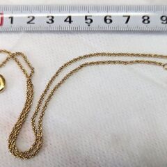 ☆アクセサリー　ネックレス　アルファベット/ゴールド系　中古品　の画像