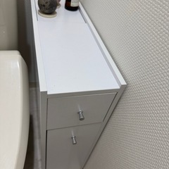 トイレ横収納の画像
