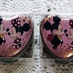 4個　ディズニーミッキーマウスとミニーマウスのハート型空き缶の画像