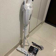Makita 充電式クリーナー CL107FD 掃除機
