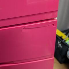 ピンクの棚　訳ありの画像