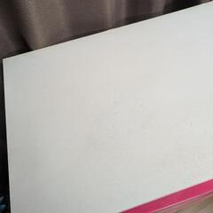 ピンクの棚　訳ありの画像