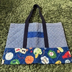 リュック バッグ シューズ入れの画像