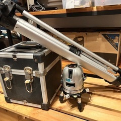 RYOBI レーザ墨出機