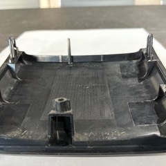 21クラウン ロイヤル ハイブリッド AWS21系　後期 純正フロントエンブレム 53141-30380【中古品】の画像