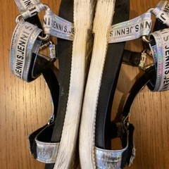 JENNI S  キッズサンダル23センチの画像