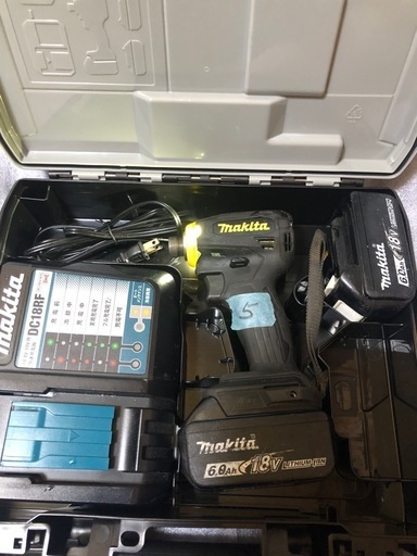 マキタ18vインパクトドライバTD172D、中古美品、オリジナルハウジング