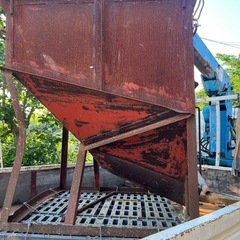 コンクリートホッパー問い合わせ多くなってきたので早い者勝ちですの画像